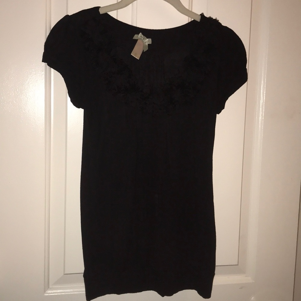Beautiful top with unique scoop neck